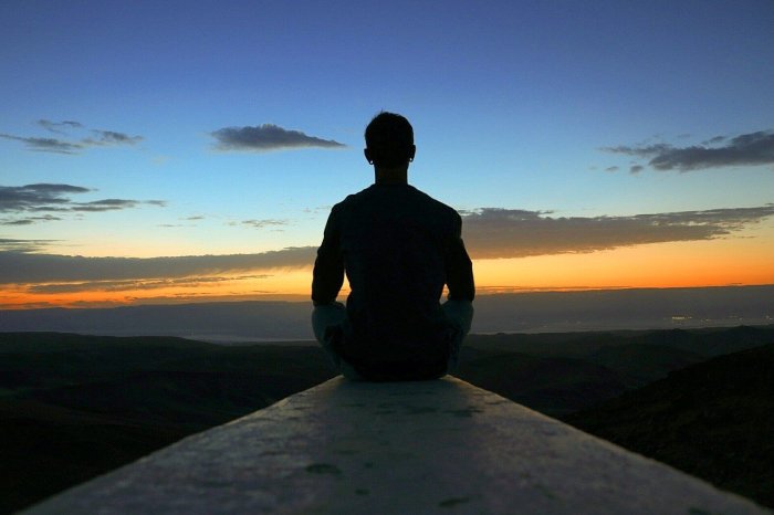 Meditation mindfulness jon zinn kabat oprah meditating Meditation mindfulness jon zinn kabat oprah meditating